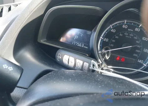 2019 Toyota Yaris Le из США, поврежденный, VIN 3MYDLBYV1KY518746